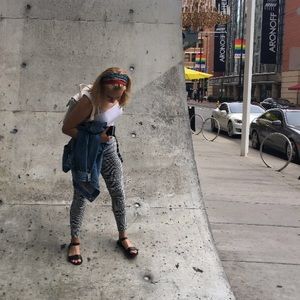 Meet your Posher, Caroline